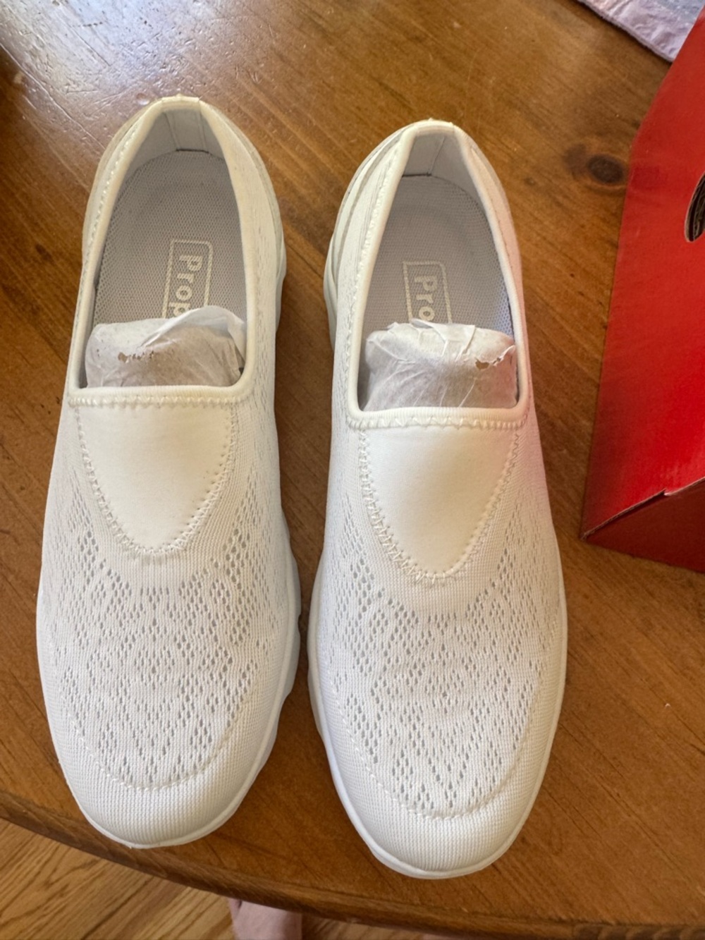 Propet White Shoes in Box NWT-sells on Amazon for 35.00